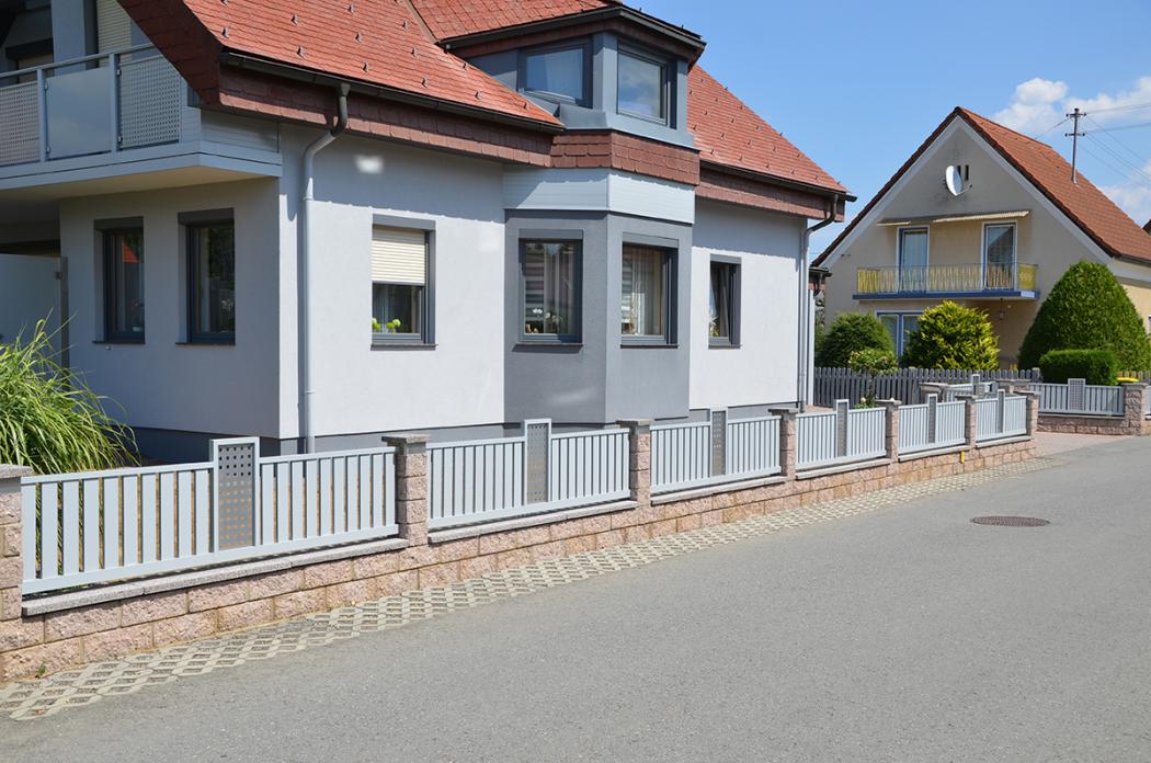 Aluminium Zäune in der Modellgruppe Kompakt in der Modellgruppe Kompakt mit der Nr 1003